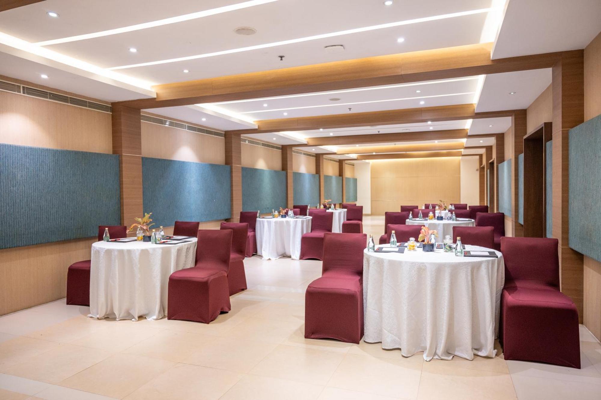 Grand Kakinada By Grt Hotels Экстерьер фото