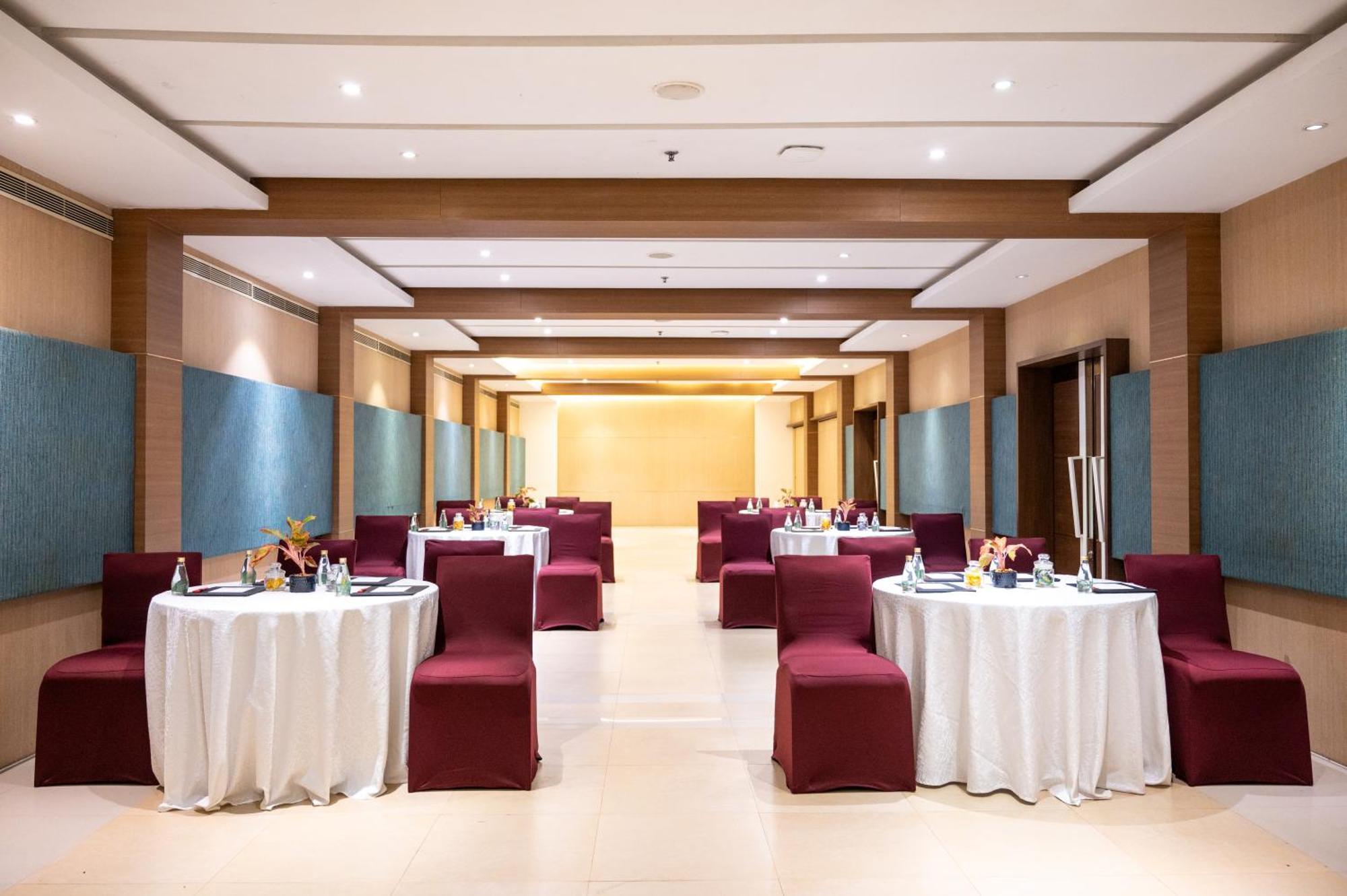 Grand Kakinada By Grt Hotels Экстерьер фото