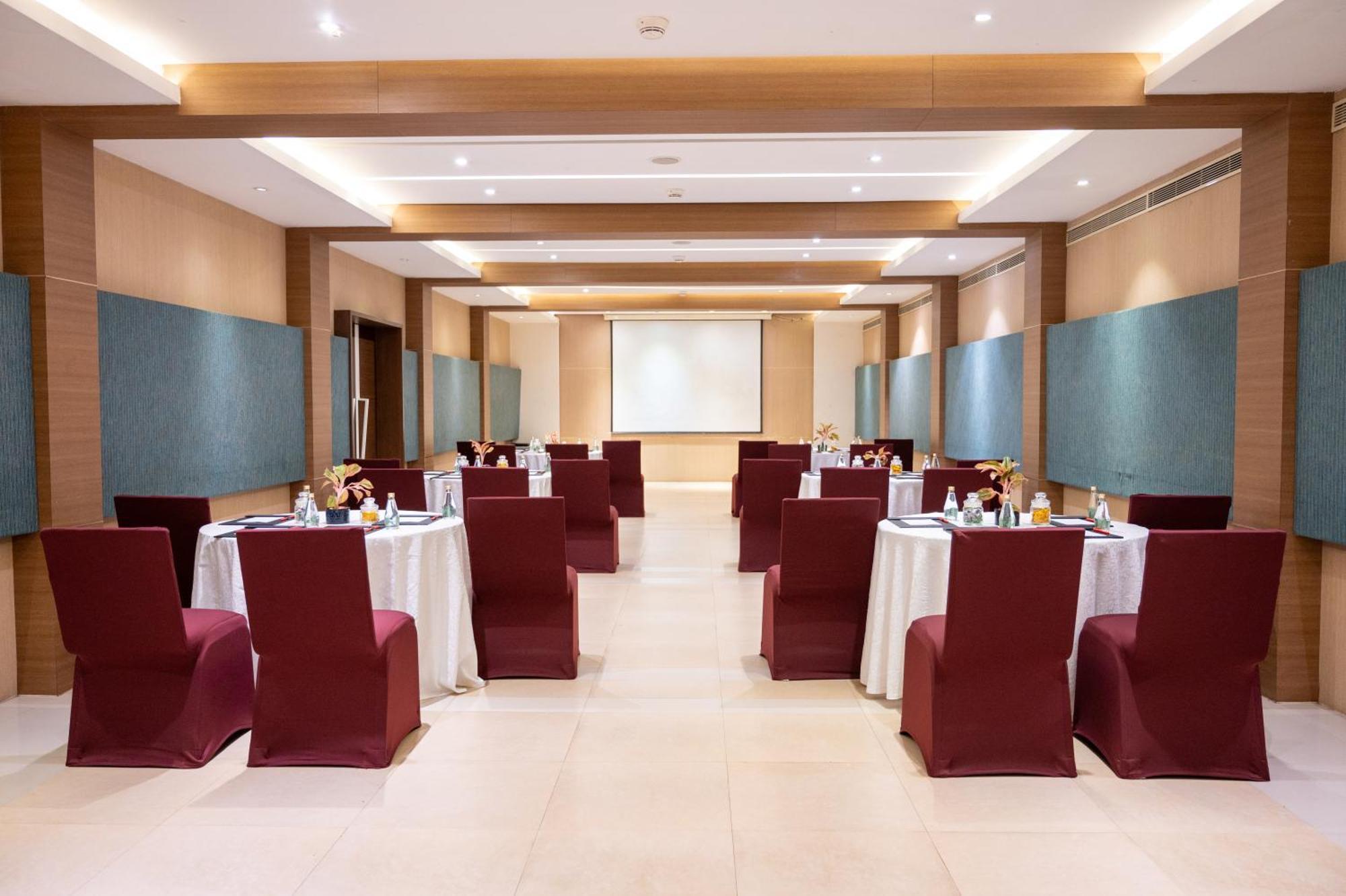 Grand Kakinada By Grt Hotels Экстерьер фото