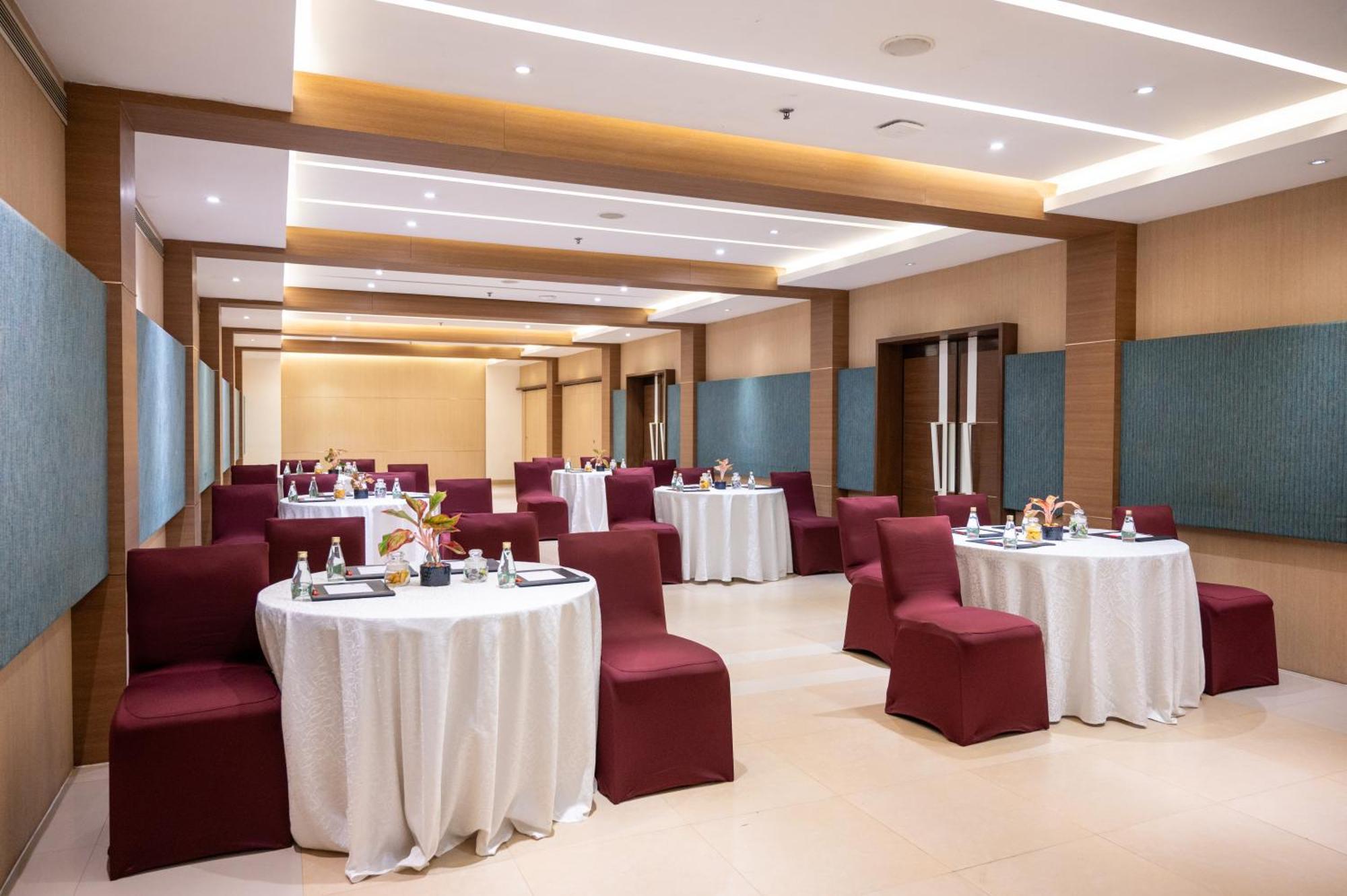 Grand Kakinada By Grt Hotels Экстерьер фото