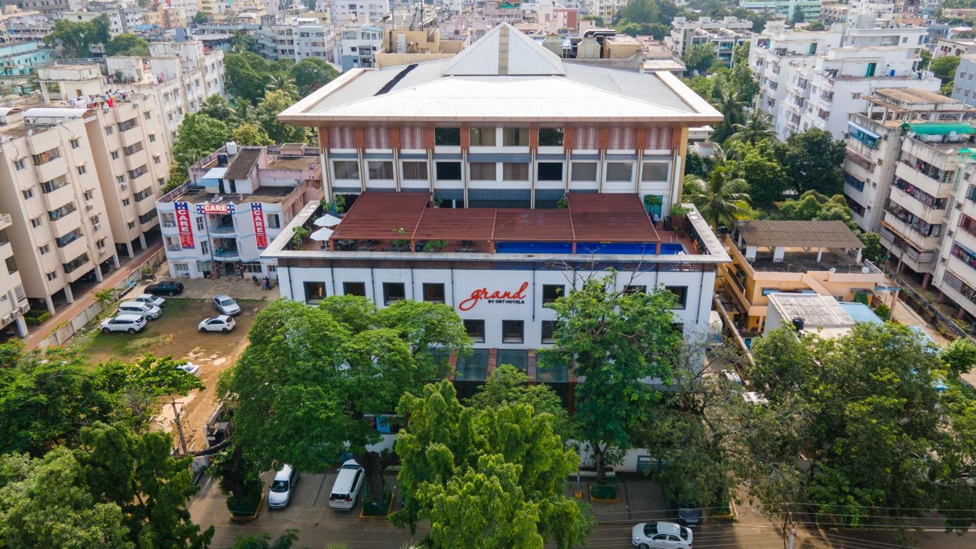 Grand Kakinada By Grt Hotels Экстерьер фото